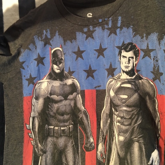 Batman Vs Superman DC Artistic T Shirt For Women/Youth - Size Small - Picture 4 of 7